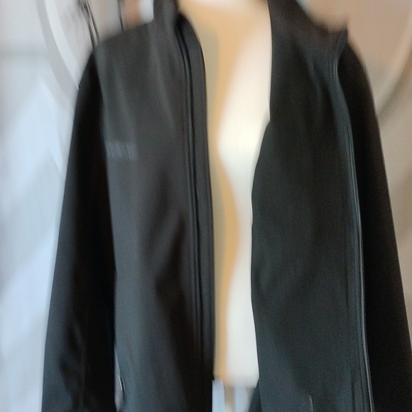 Free Tech Large jacket - Picture 3 of 4